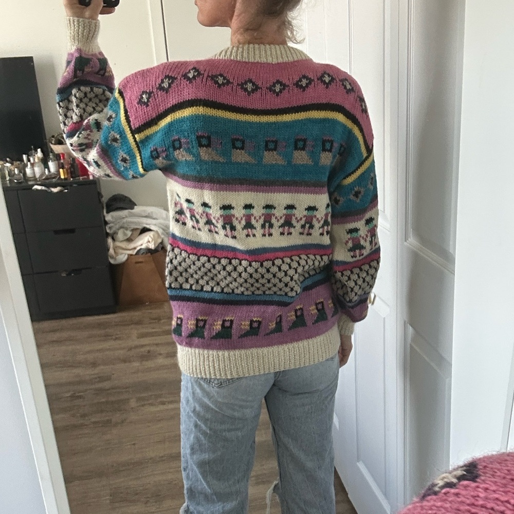 Vintage Peruvian Hand Knit Wool Sweater - Picture 2 of 5